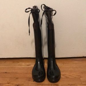 Italian rain boots - black with brown cinching